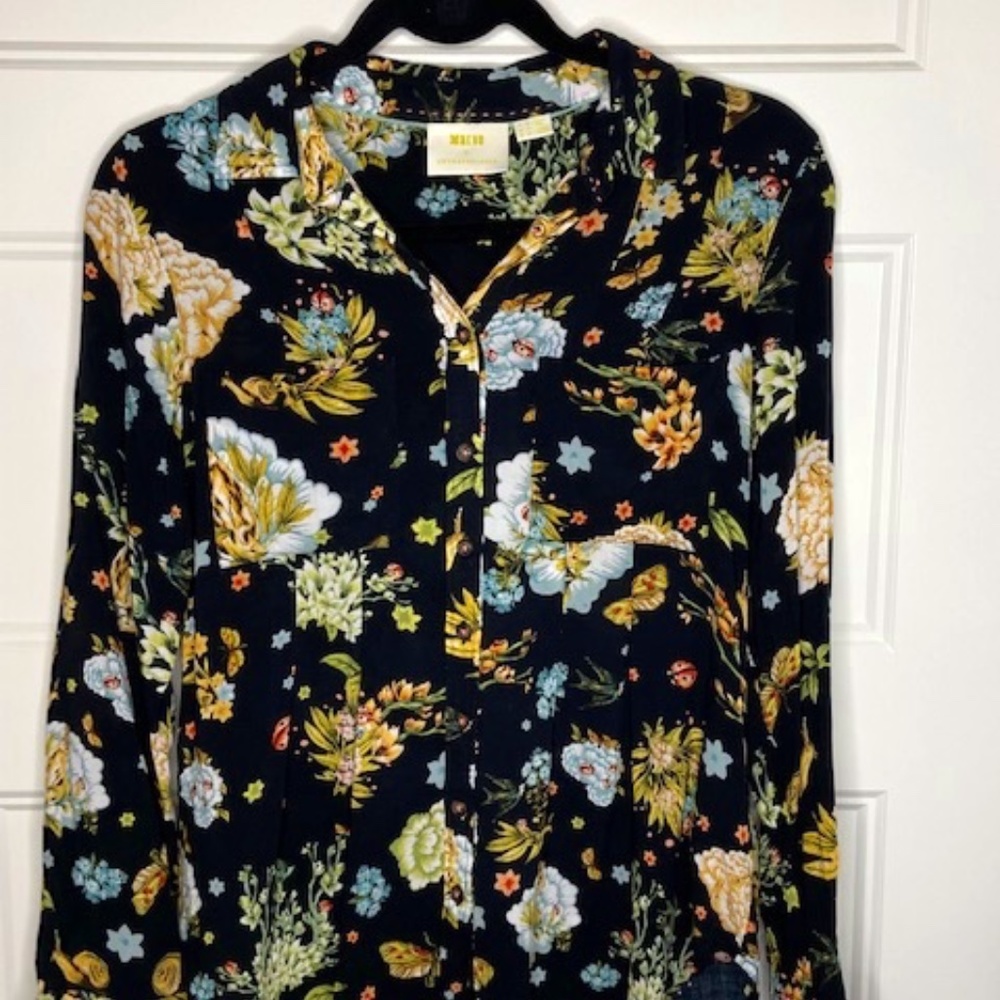 ANTHRO * Maeve Nature Themed Top size 6